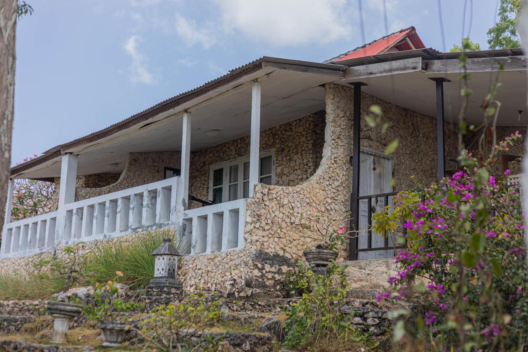 Annaya House Appartement Batumadeg Buitenkant foto